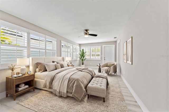140 88TH AVENUE NE, St Petersburg, FL 33702