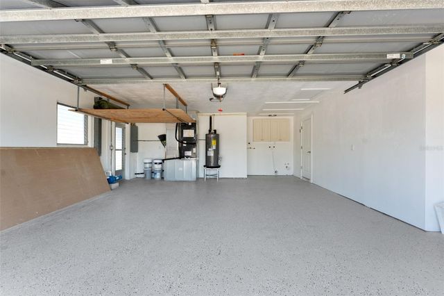 140 88TH AVENUE NE, St Petersburg, FL 33702