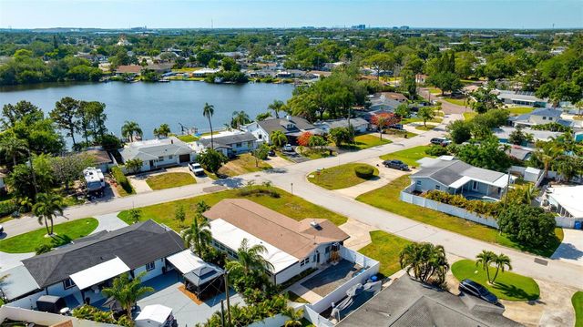 140 88TH AVENUE NE, St Petersburg, FL 33702
