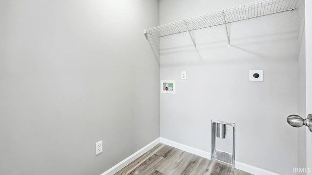 1421 Greencastle Drive, Warsaw, IN 46582