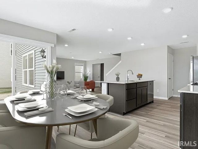 1421 Greencastle Drive, Warsaw, IN 46582