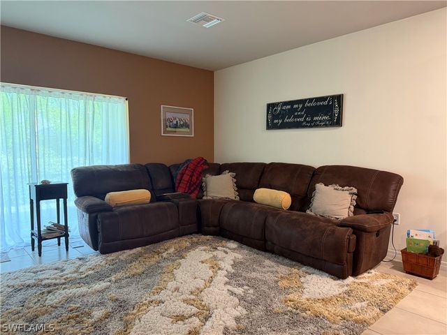 15477 Wildflower CIR, Naples, FL 34119