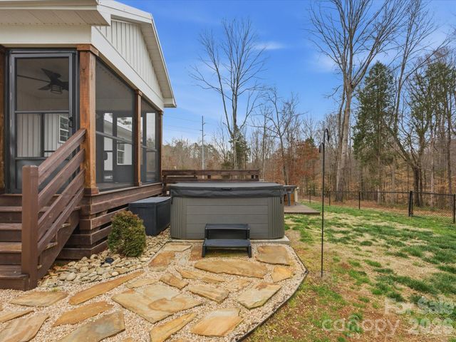 715 Miles Road, Dallas, NC 28034