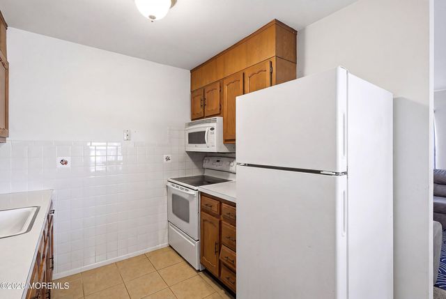 1121D Argyll Circle D, Lakewood, NJ 08701