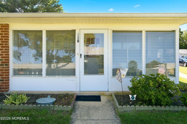 1121D Argyll Circle D, Lakewood, NJ 08701