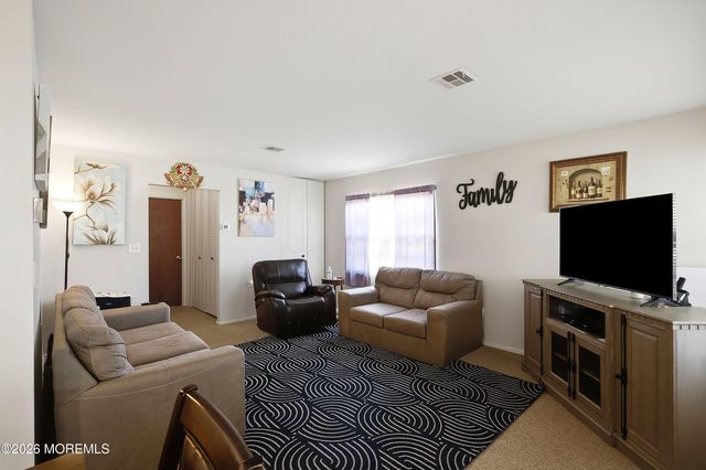 1121D Argyll Circle D, Lakewood, NJ 08701