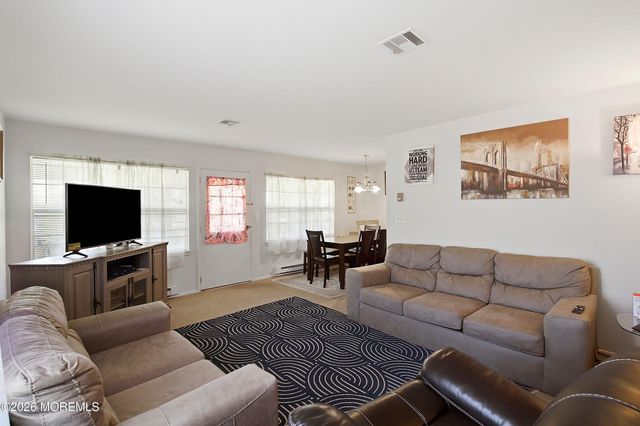 1121D Argyll Circle D, Lakewood, NJ 08701