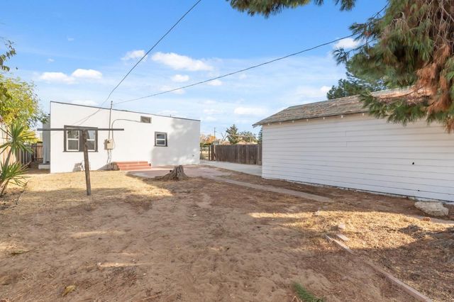 1515 N Fruit Avenue, Fresno, CA 93728