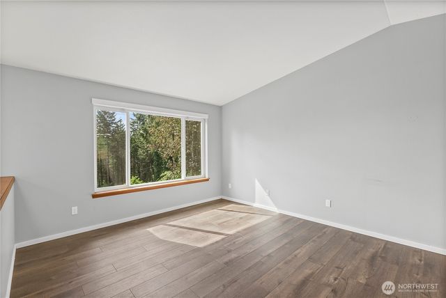 30 NE Pirates Den Road, Belfair, WA 98528