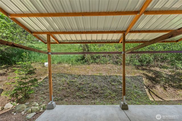 30 NE Pirates Den Road, Belfair, WA 98528