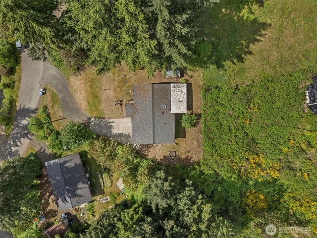 30 NE Pirates Den Road, Belfair, WA 98528