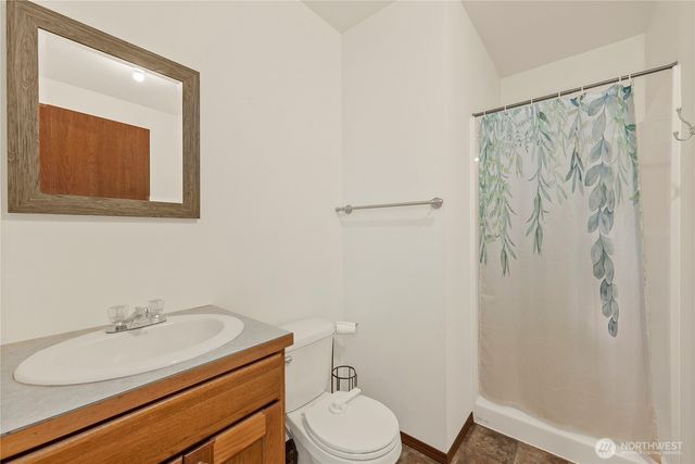 30 NE Pirates Den Road, Belfair, WA 98528