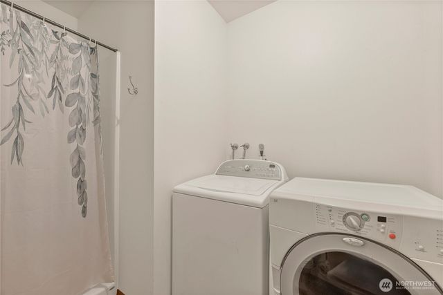30 NE Pirates Den Road, Belfair, WA 98528