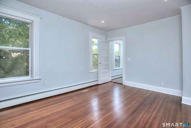 2029 Kings Highway 2nd Floor, Fairfield, CT 06824