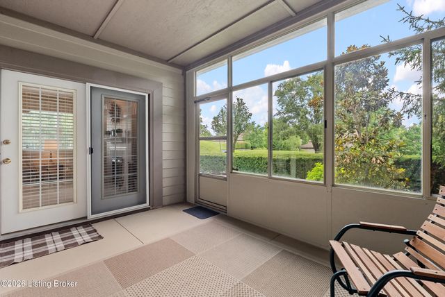1301 Black Spruce Ln, Louisville, KY 40243