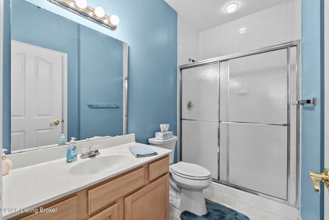 1301 Black Spruce Ln, Louisville, KY 40243