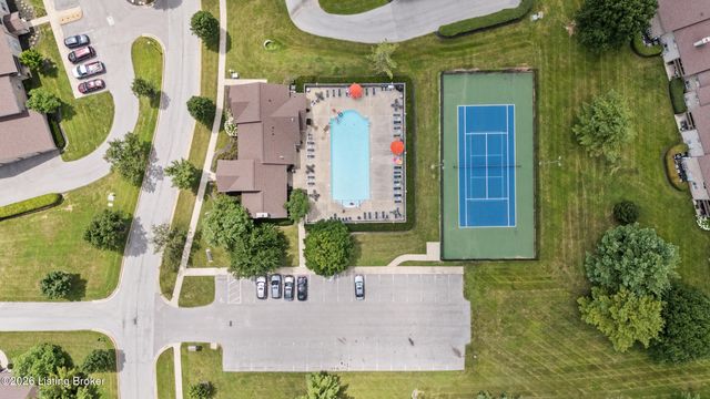 1301 Black Spruce Ln, Louisville, KY 40243