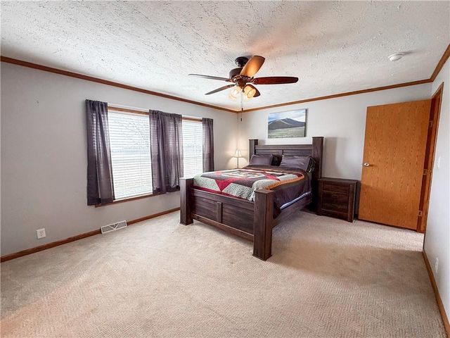 526 NW 1421st Road, Holden, MO 64040