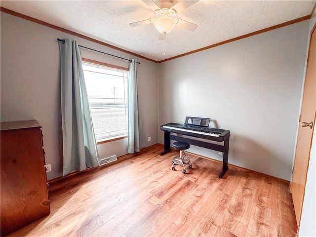 526 NW 1421st Road, Holden, MO 64040