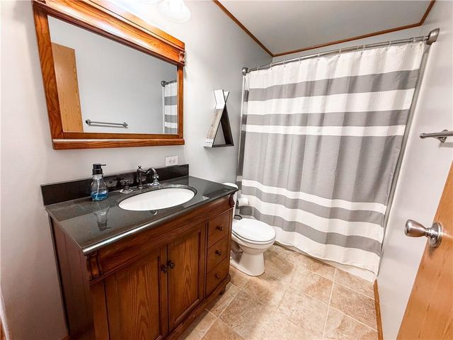 526 NW 1421st Road, Holden, MO 64040