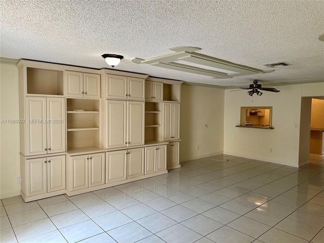 13705 SW 84th St F, Miami, FL 33183