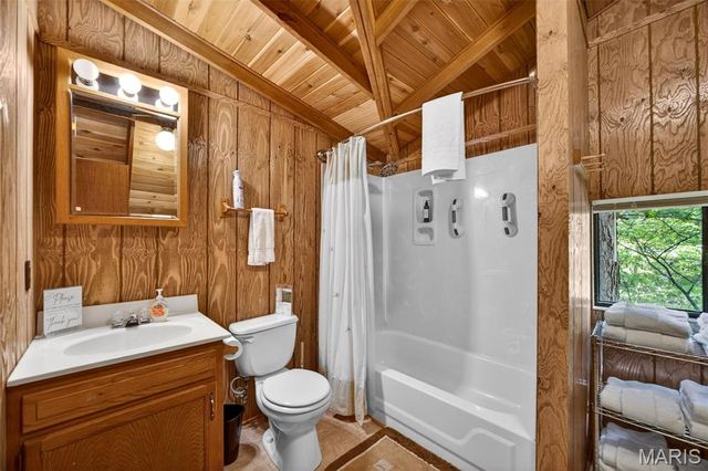 677 Whitetail Creek Drive, Innsbrook, MO 63390