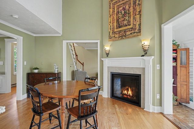 4 Newell Dr, Medfield, MA 02052