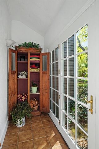 4 Newell Dr, Medfield, MA 02052