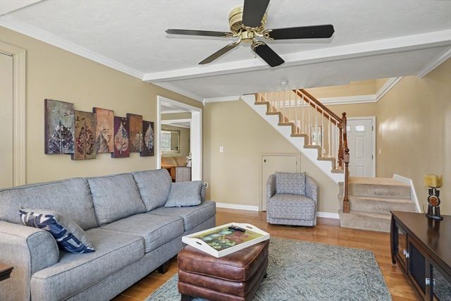 4 Newell Dr, Medfield, MA 02052