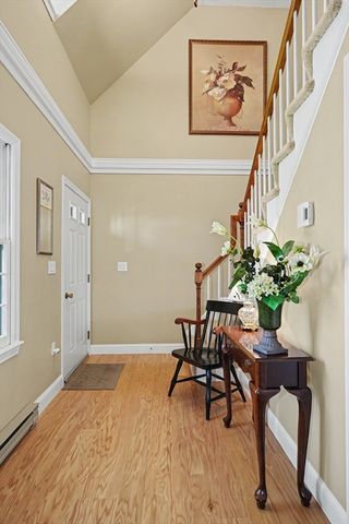 4 Newell Dr, Medfield, MA 02052