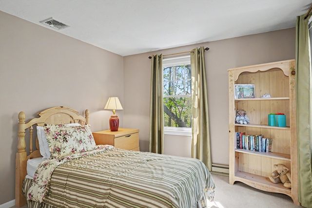 4 Newell Dr, Medfield, MA 02052