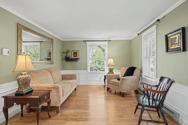 4 Newell Dr, Medfield, MA 02052