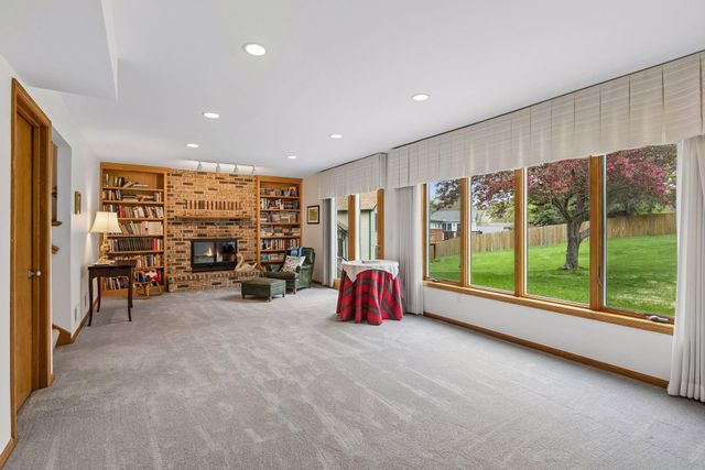 14400 38th Avenue N, Plymouth, MN 55446
