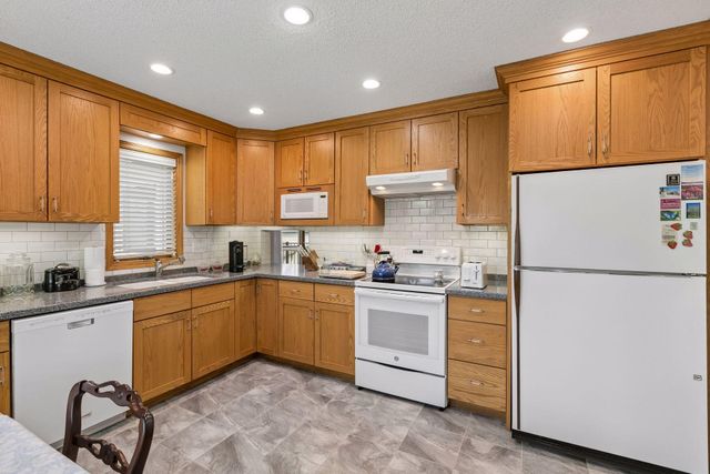 14400 38th Avenue N, Plymouth, MN 55446