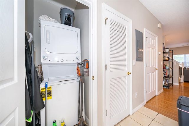 10124 REGENT SQUARE DRIVE 206, Orlando, FL 32825