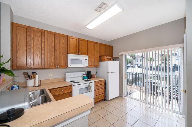 10124 REGENT SQUARE DRIVE 206, Orlando, FL 32825