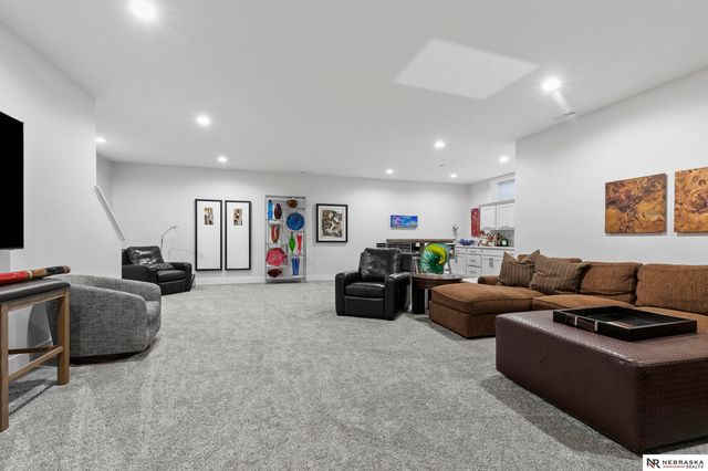 8816 Buckley Creek Road, Lincoln, NE 68520