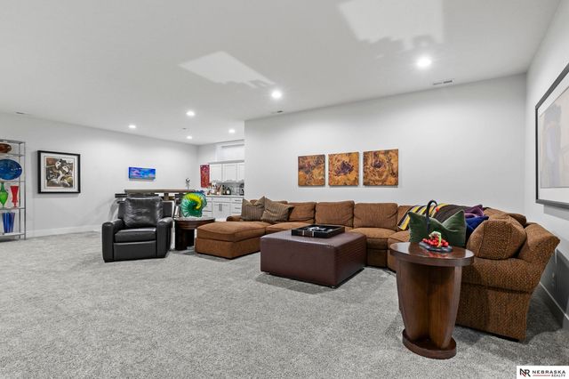 8816 Buckley Creek Road, Lincoln, NE 68520