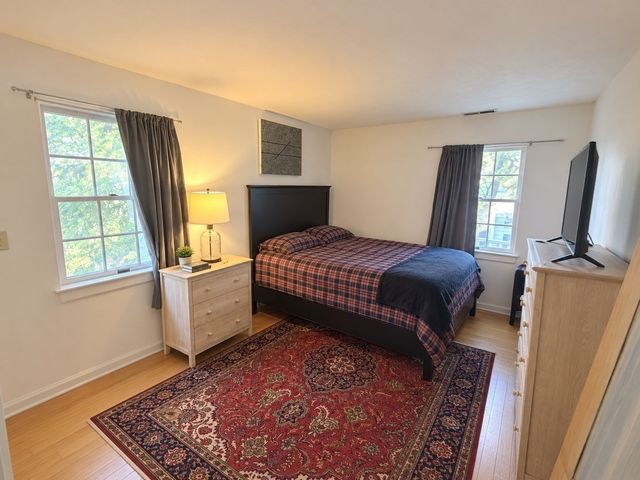 50 Ash Ave A, Somerville, MA 02145