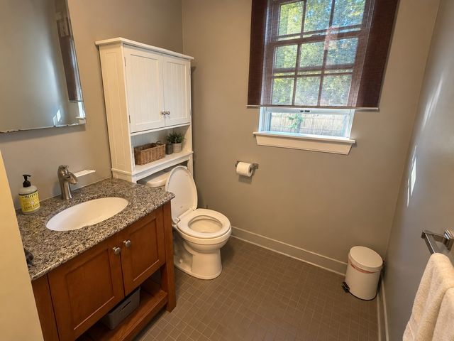 50 Ash Ave A, Somerville, MA 02145