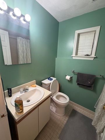 50 Ash Ave A, Somerville, MA 02145