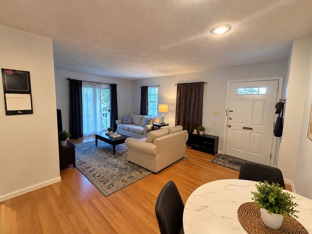 50 Ash Ave A, Somerville, MA 02145