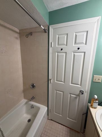 50 Ash Ave A, Somerville, MA 02145