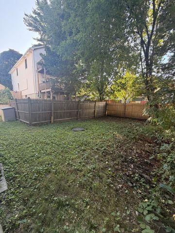 50 Ash Ave A, Somerville, MA 02145