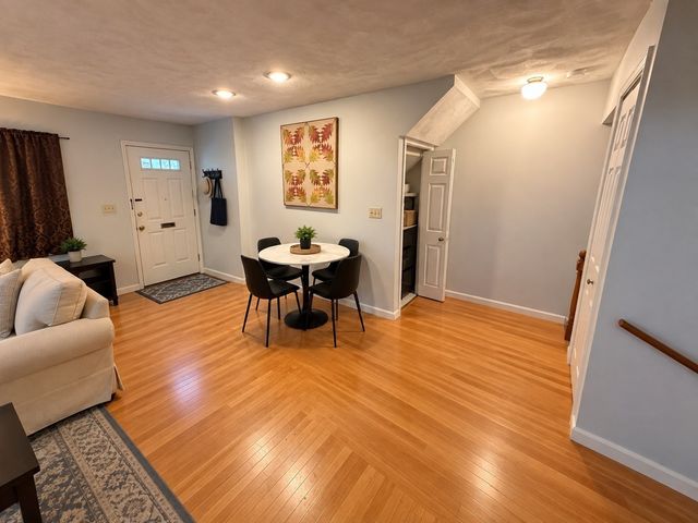 50 Ash Ave A, Somerville, MA 02145