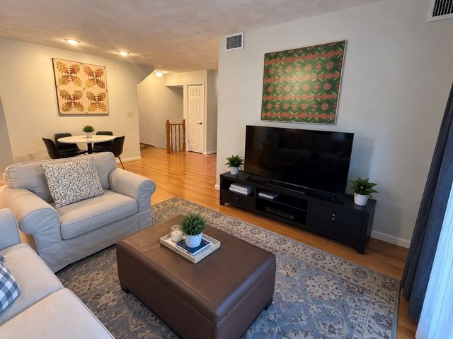 50 Ash Ave A, Somerville, MA 02145