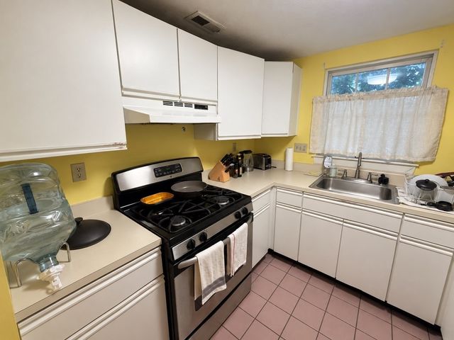 50 Ash Ave A, Somerville, MA 02145