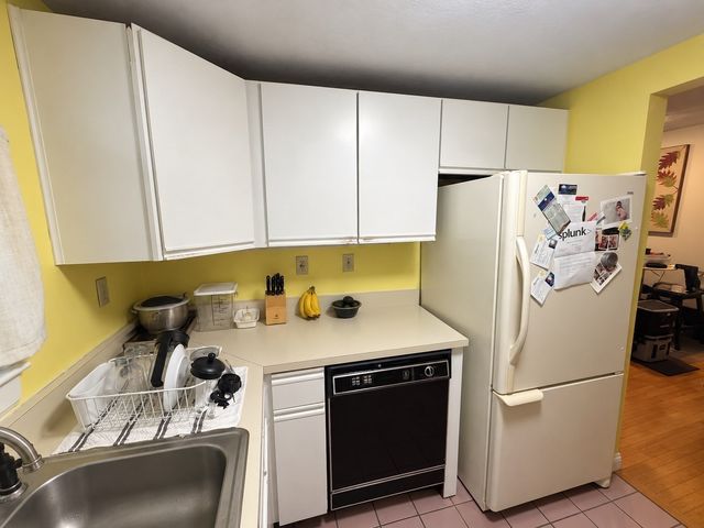 50 Ash Ave A, Somerville, MA 02145