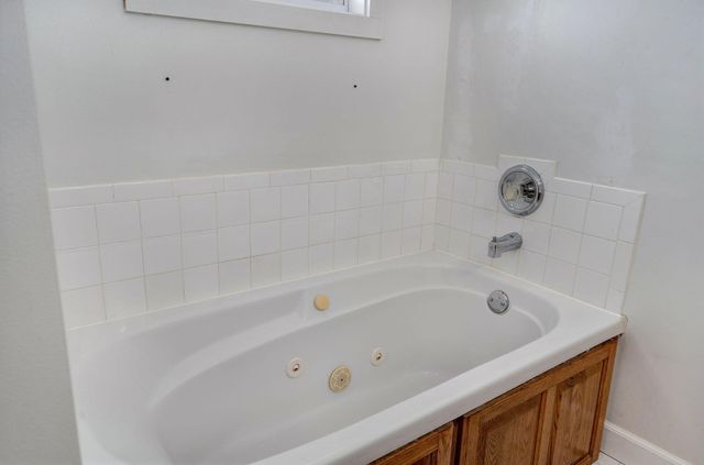 931 Bradford Court, Marshfield, MO 65706