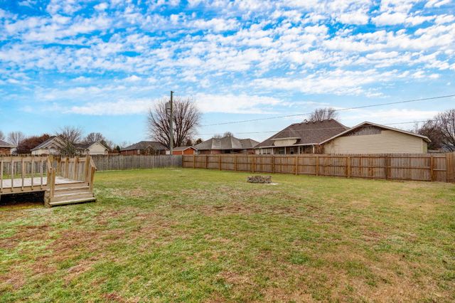 931 Bradford Court, Marshfield, MO 65706